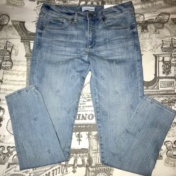 Loft Daisy Flower Embroidered Skinny Jeans - Picture 4 of 8